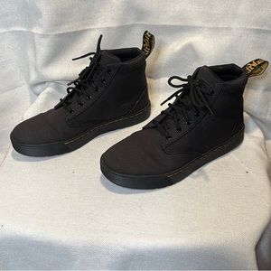 DR. MARTEN CAIRO BOOTS VERY GENTLY USED SZ 8